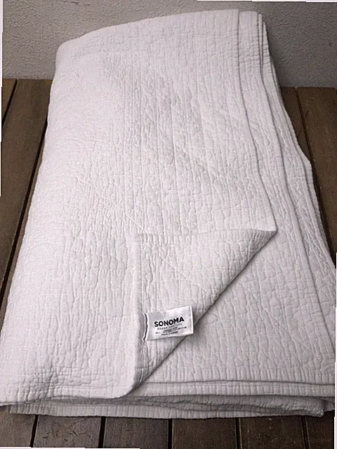 Sonoma Goods Quilted Matelasse Coverlet King 100% Cotton White 104x99" EUC