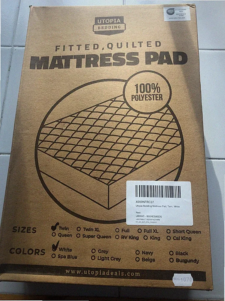 Utopia Bedding Twin Fitted, Quilted Mattress Pad White, new in box